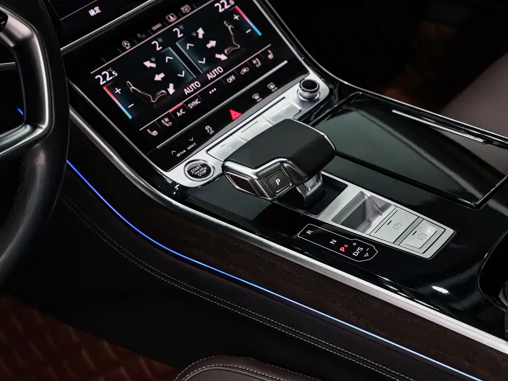Audi A8 — миниатюра 20