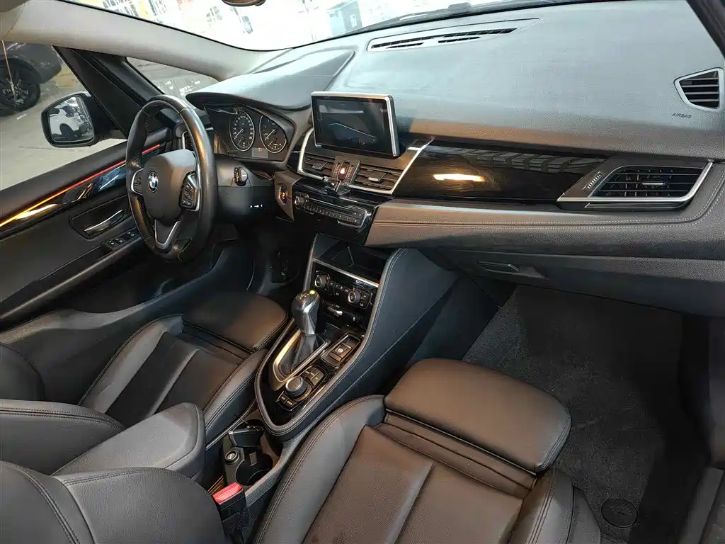 BMW 2 SERIES STATION WAGON