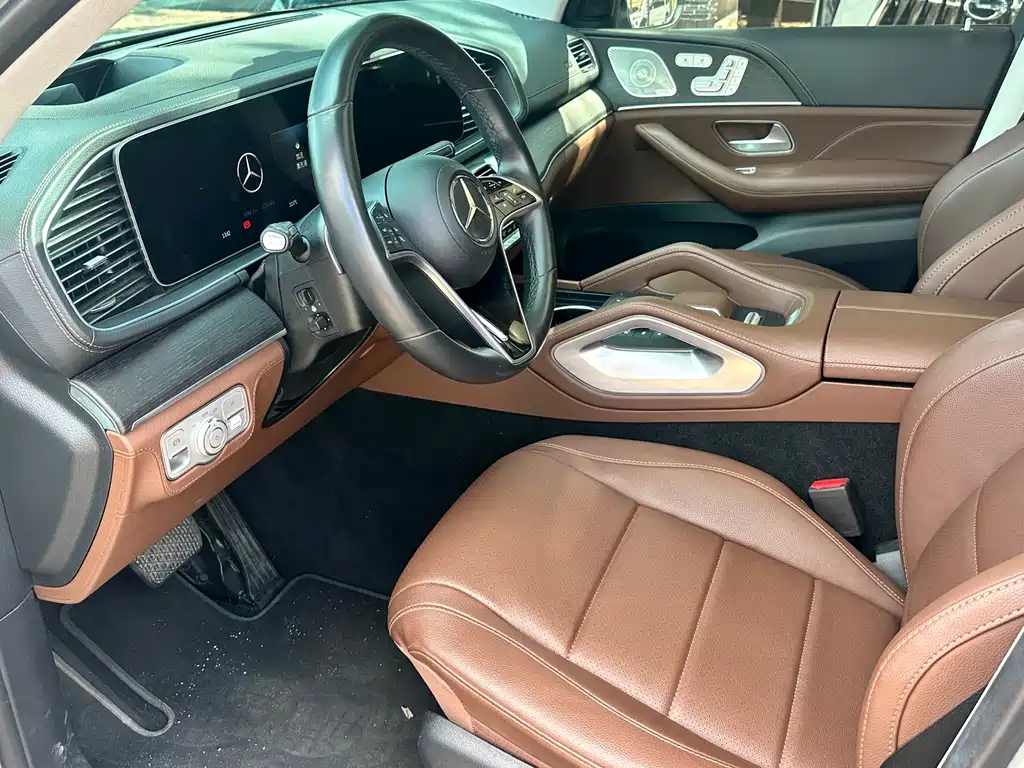 Mercedes-Benz GLE (Import) — миниатюра 4