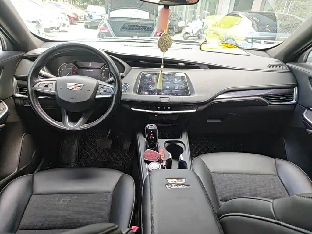 Cadillac XT4 — миниатюра 10
