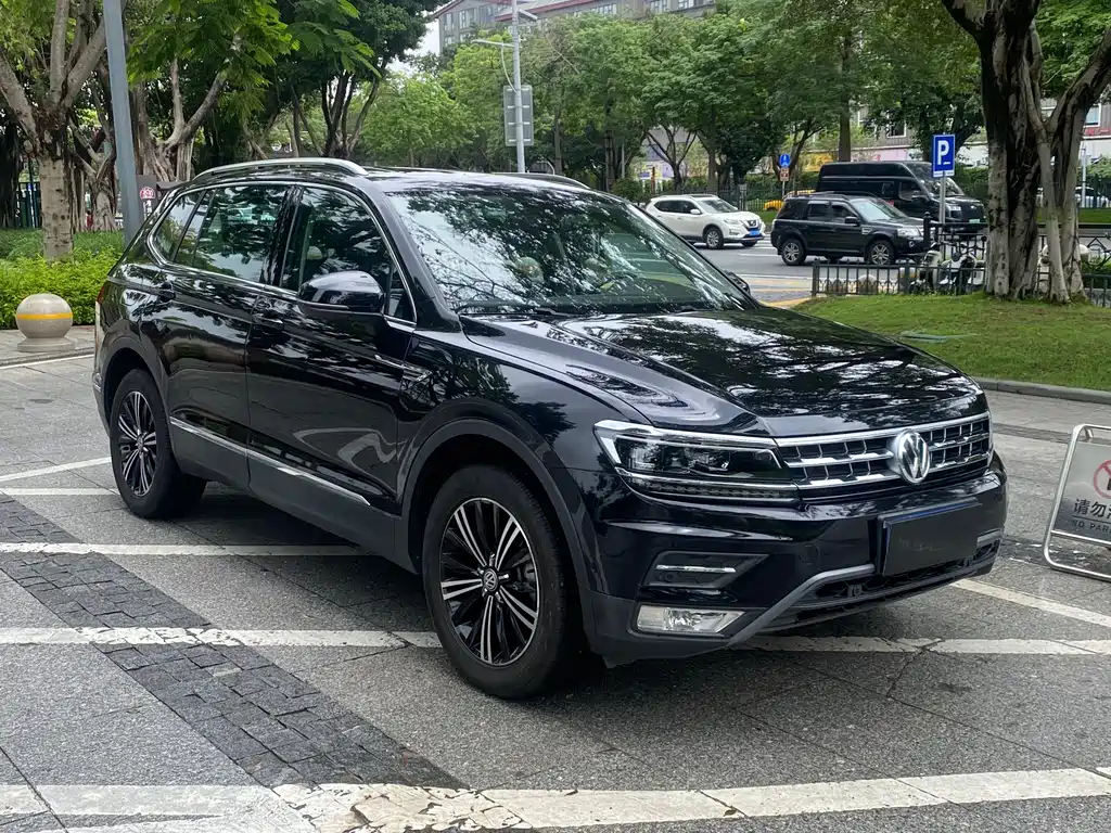 Купить Volkswagen Tiguan L