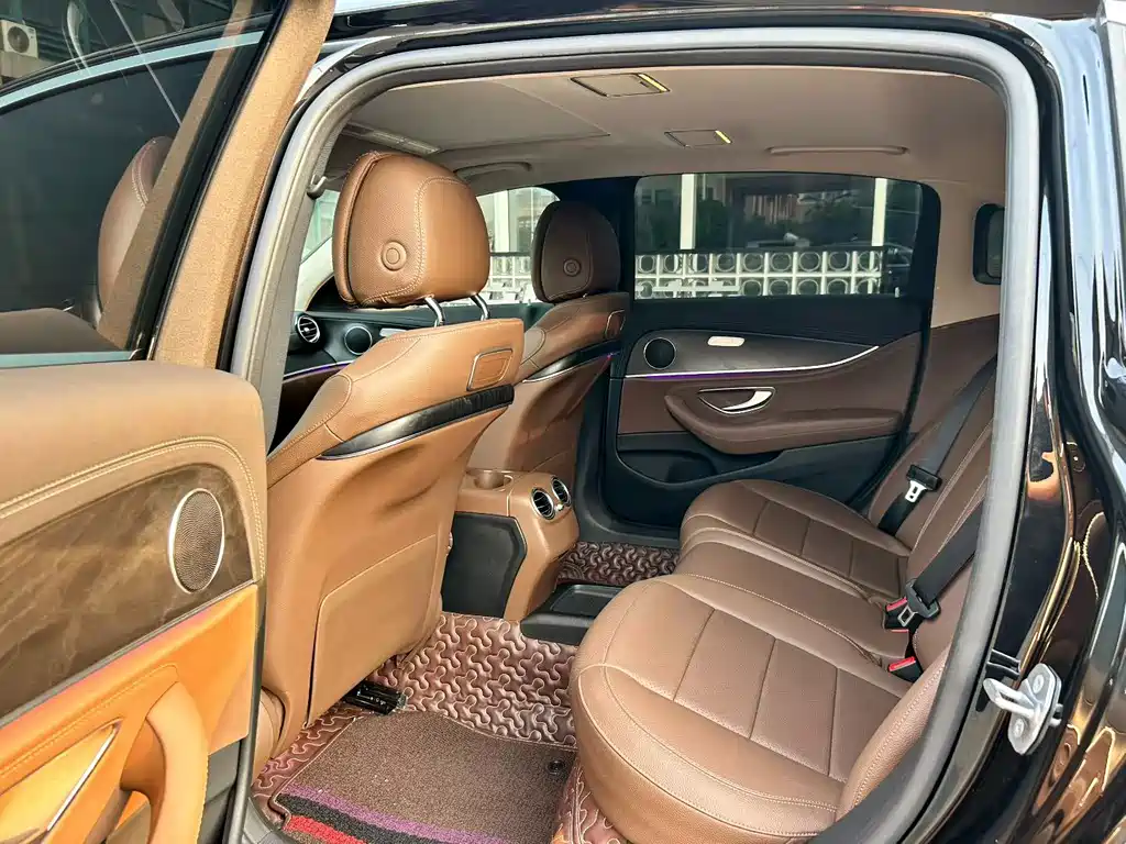 Mercedes-Benz E-Class E 2017 E 300 L Sport Fashion