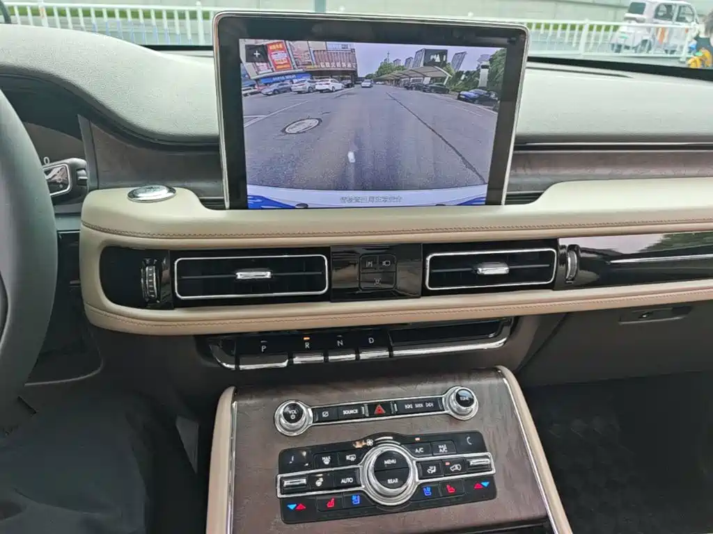 Lincoln Aviator (Import) — миниатюра 13