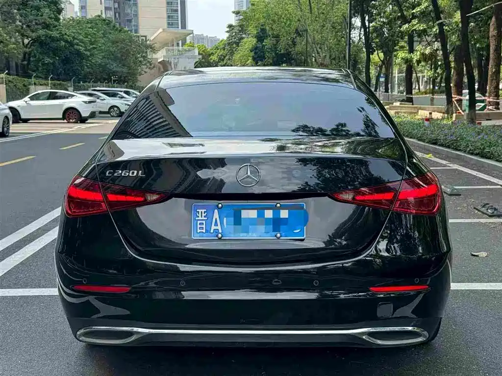 Mercedes-Benz C-Class — миниатюра 5