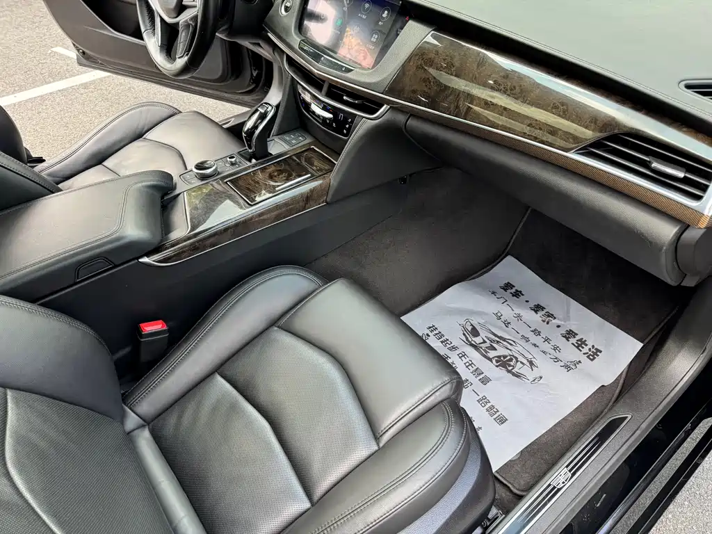 Cadillac CT6 — миниатюра 14