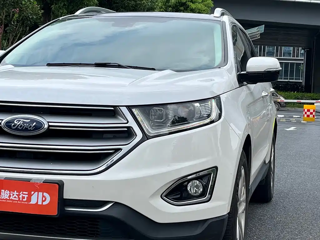 Ford Edge — миниатюра 7