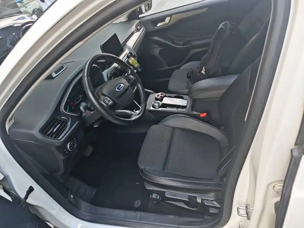 Ford Focus — миниатюра 15