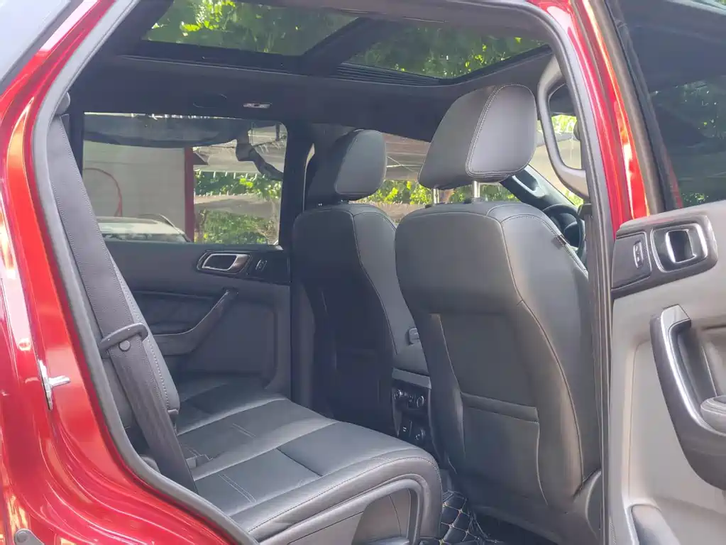 Ford Everest 2017 2.0T AT Flagship 7 мест