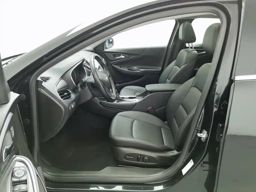 Chevrolet Malibu XL — миниатюра 10