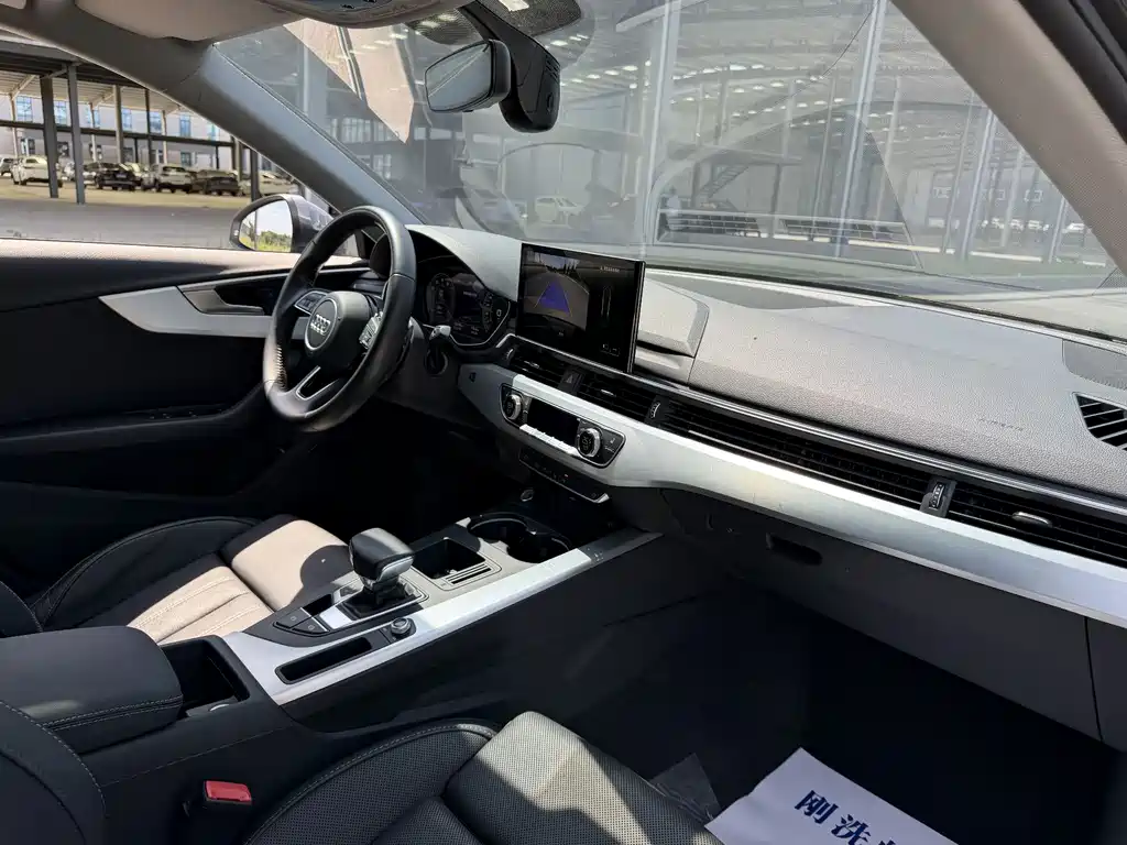 Audi A4L — миниатюра 10