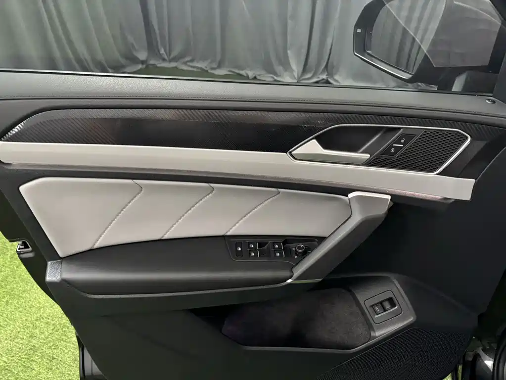 Volkswagen Tayron 2023 280TSI Luxury Plus