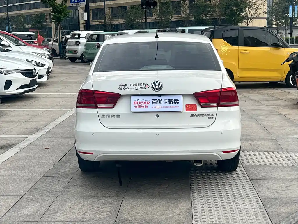 Volkswagen Santana — миниатюра 4