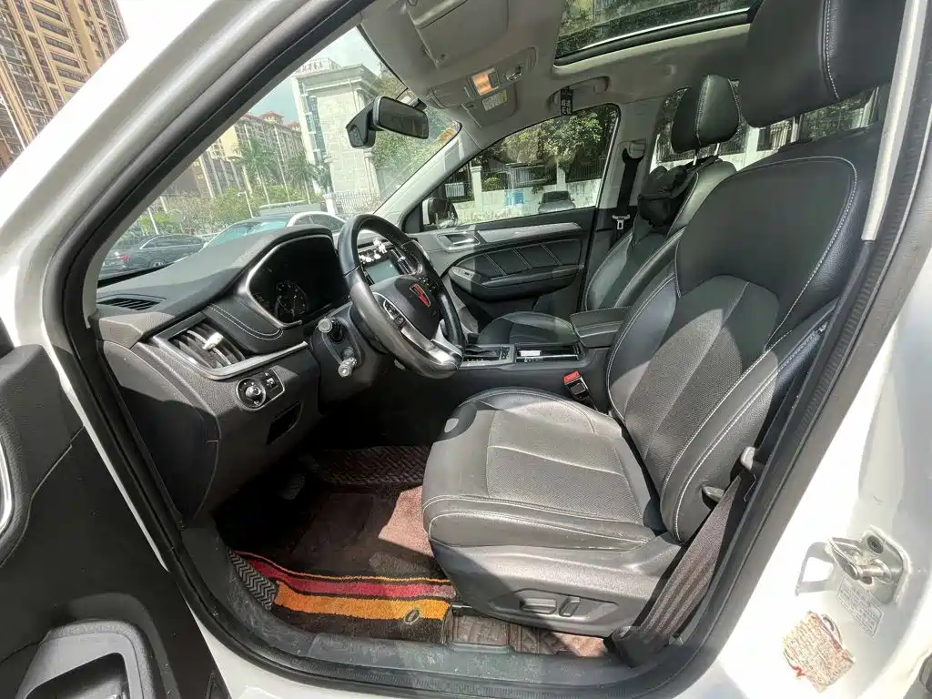 Roewe RX5 — миниатюра 4