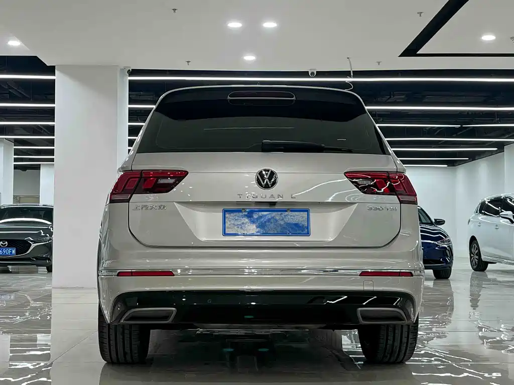 Volkswagen Tiguan L L 2021 330TSI AT Smart