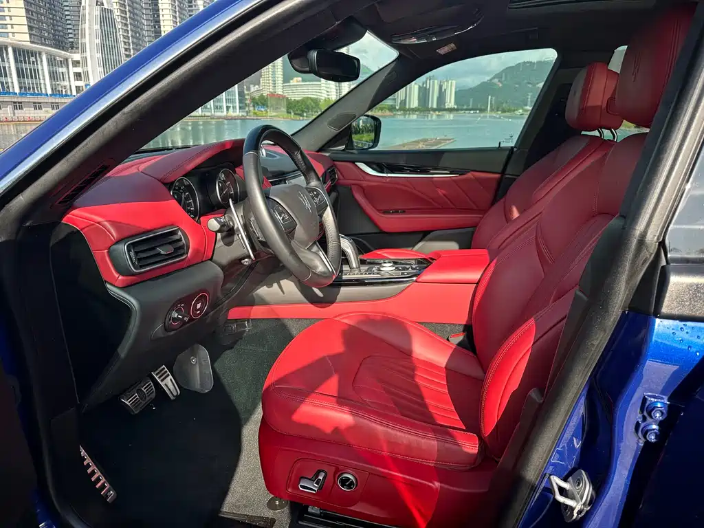 Maserati Levante — миниатюра 4