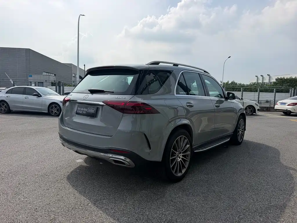 Mercedes-Benz GLE (Import) — миниатюра 22