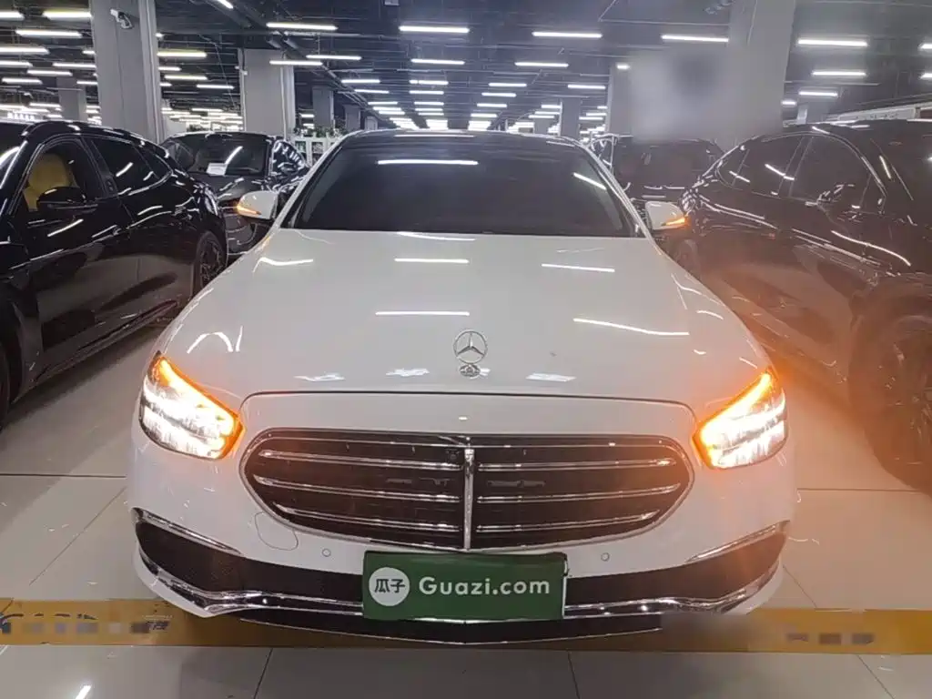 Mercedes-Benz E-Class — миниатюра 3