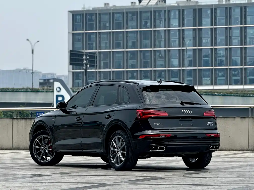 Audi Q5L 2023 40T Luxury