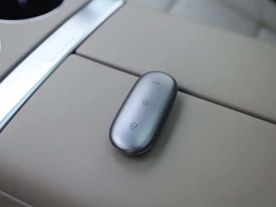 Li Auto Li L8 — миниатюра 24