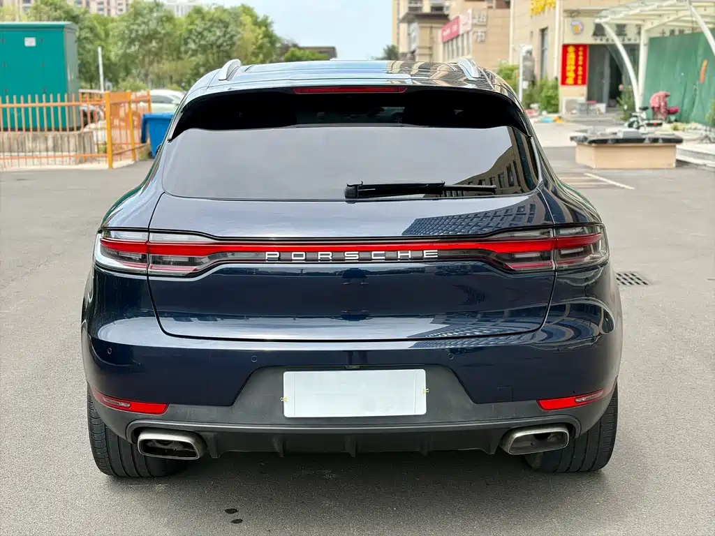 Porsche Macan — миниатюра 3