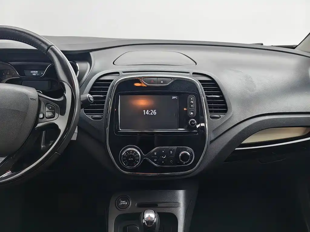 Renault Captur — миниатюра 12