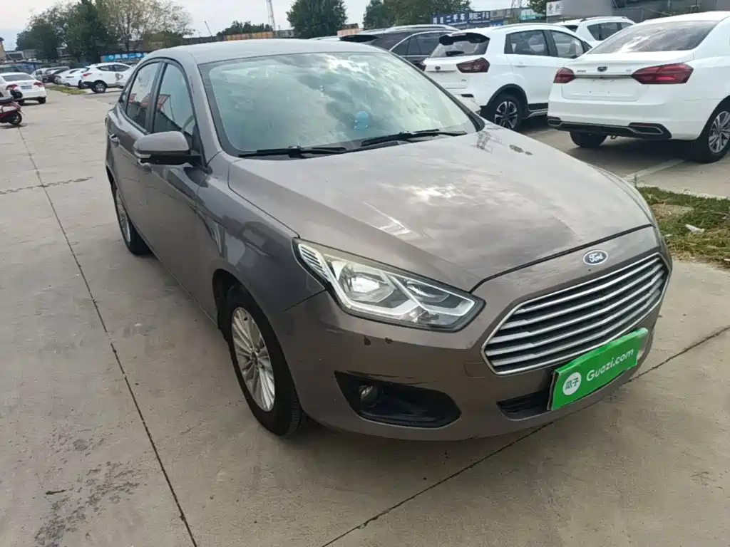 Ford Escort — миниатюра 4
