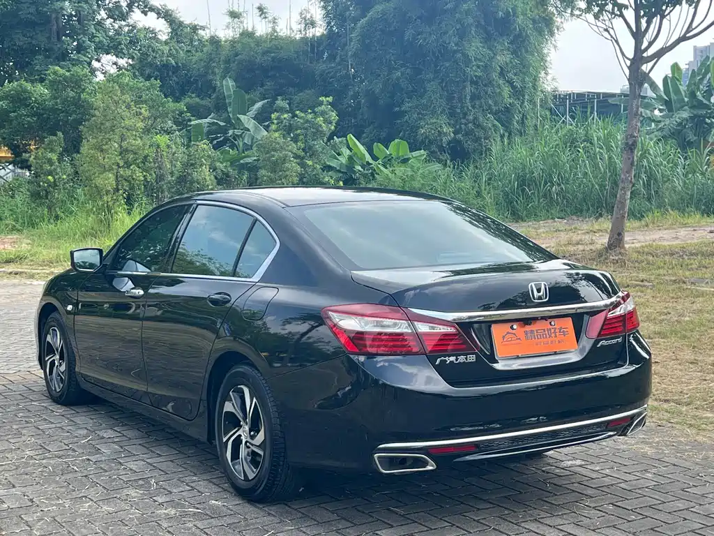 Honda Accord — миниатюра 15