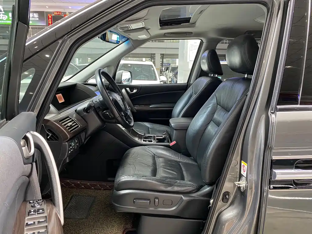 Honda Elysion — миниатюра 3