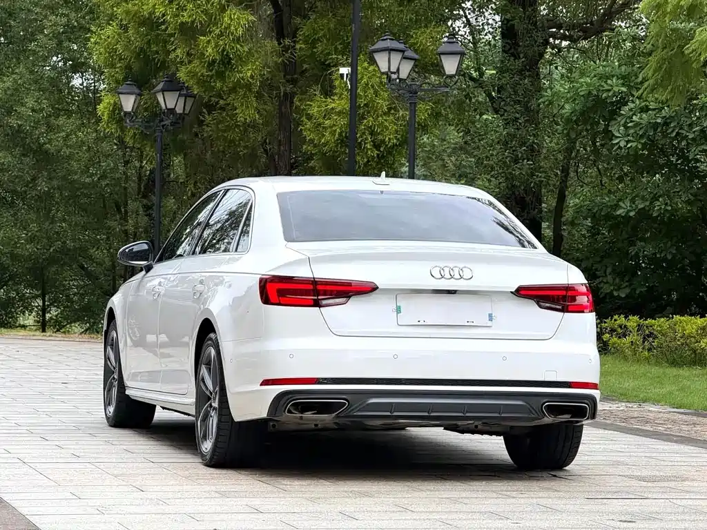 Audi A4L — миниатюра 4