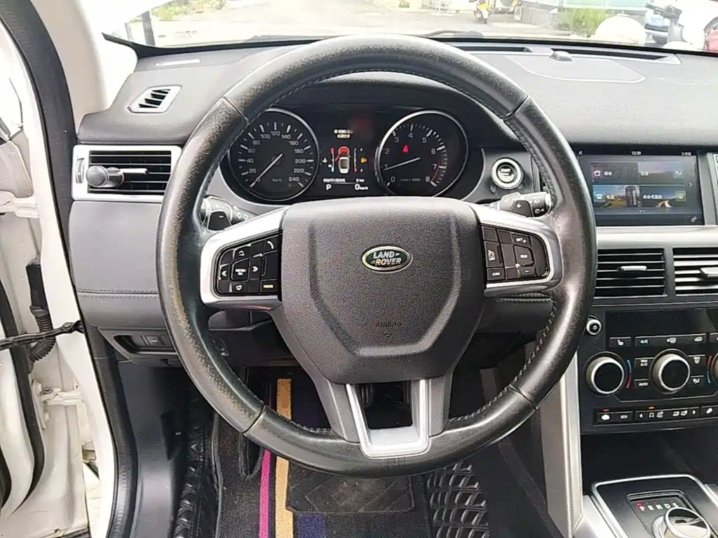 Land Rover Discovery Sport — миниатюра 11