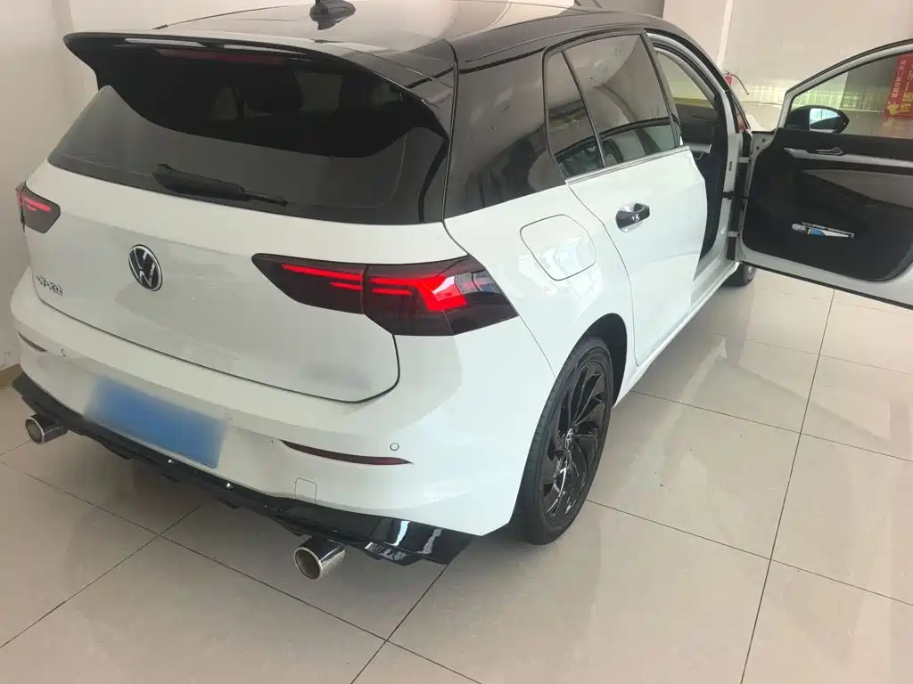 Volkswagen Golf — миниатюра 8