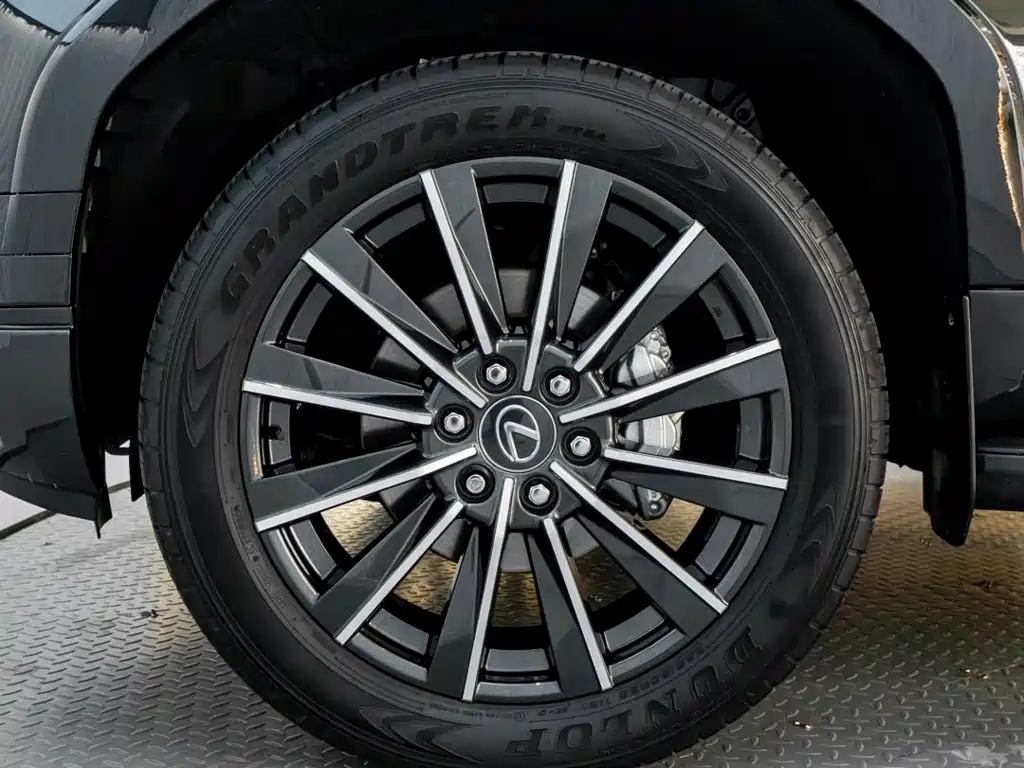 Lexus GX — миниатюра 10