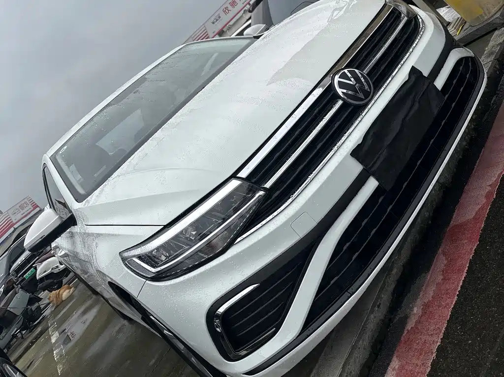 Volkswagen Bora — миниатюра 2