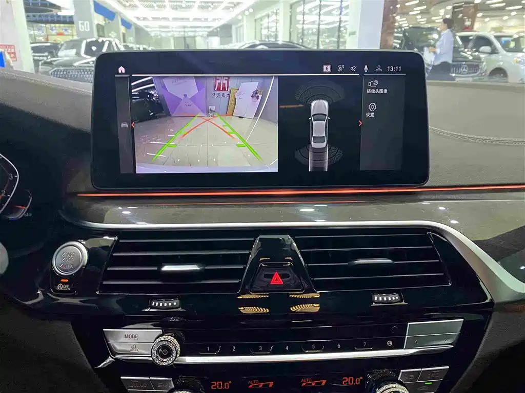 BMW 5 Series — миниатюра 9