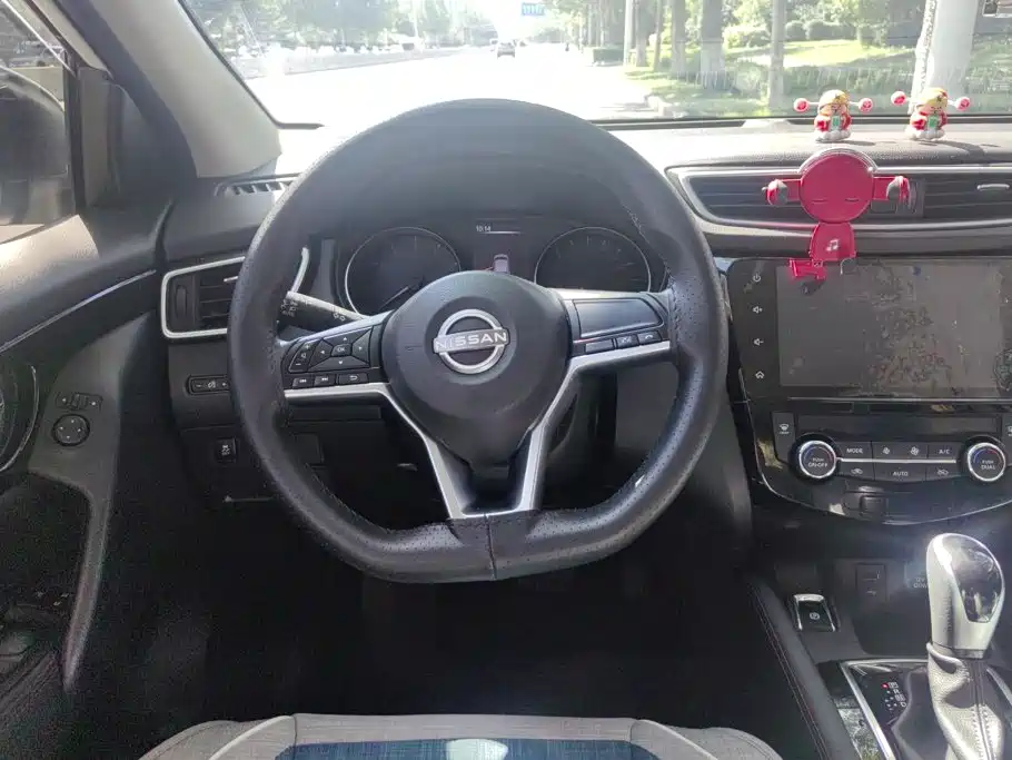Nissan Qashqai — миниатюра 15