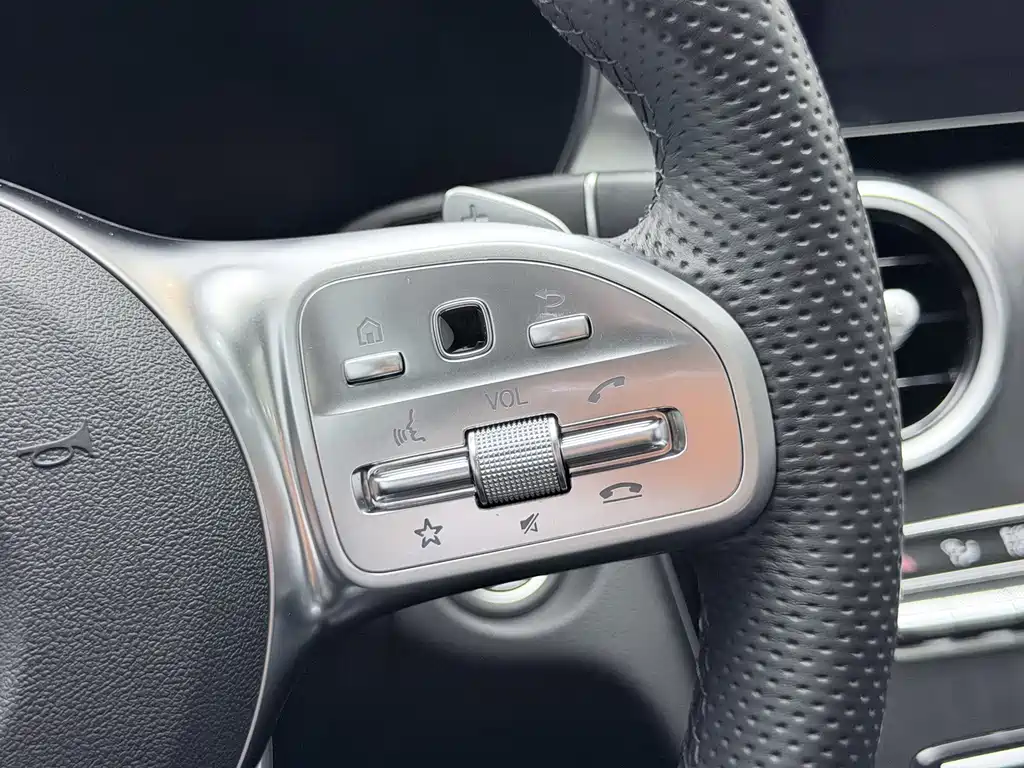 Mercedes-Benz C-Class — миниатюра 32