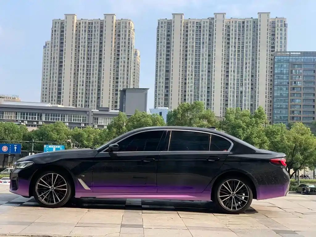 BMW 5 Series — миниатюра 3
