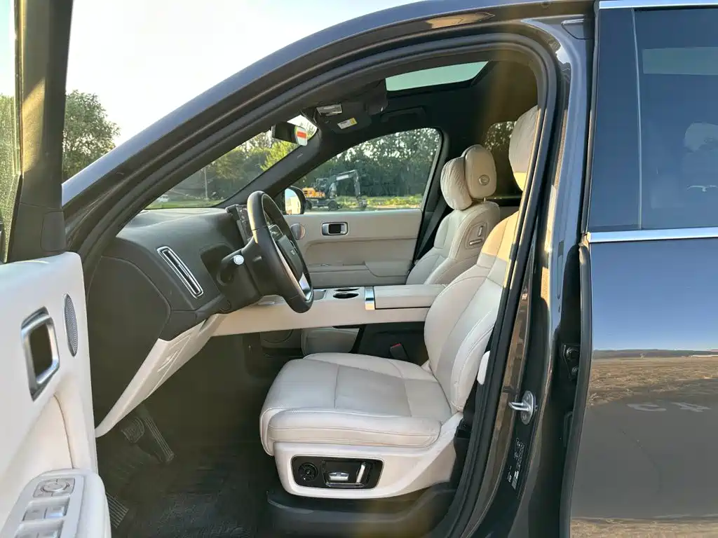 Li Auto Li L8 — миниатюра 9