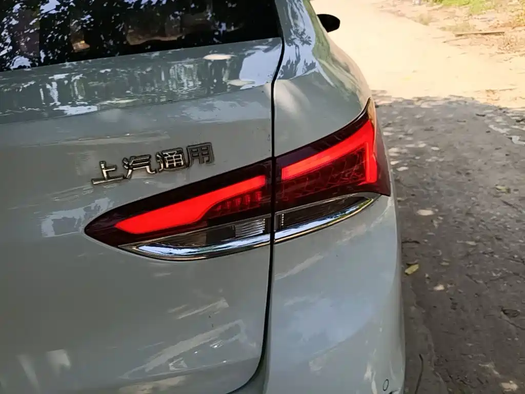 Buick Excelle — миниатюра 8
