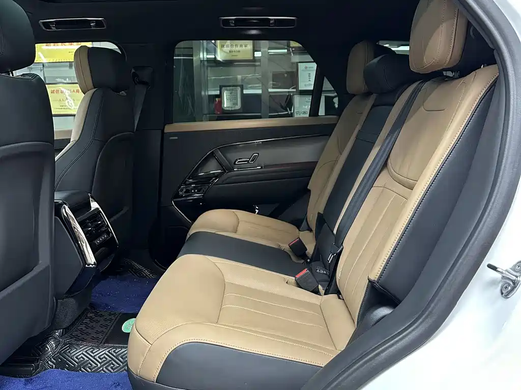 Land Rover Range Rover Sport 2024 400PS Dynamic SE