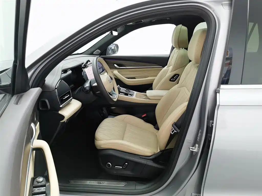 Geely Monjaro L 2025 2.0TD AT