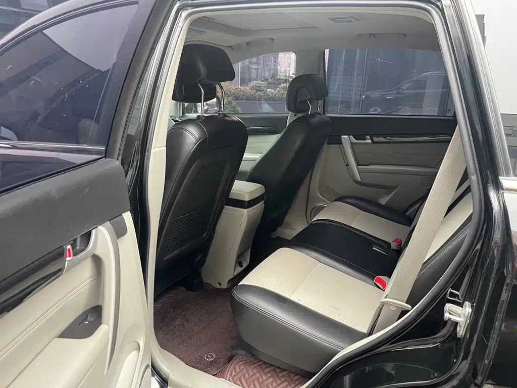 Chevrolet Captiva — миниатюра 6