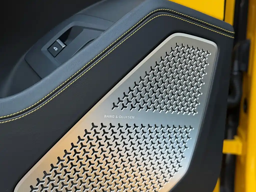 Lamborghini Urus — миниатюра 9