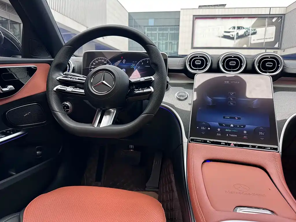 Mercedes-Benz C-Class — миниатюра 7