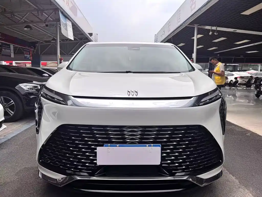 Buick Century 2023 2.0T мест
