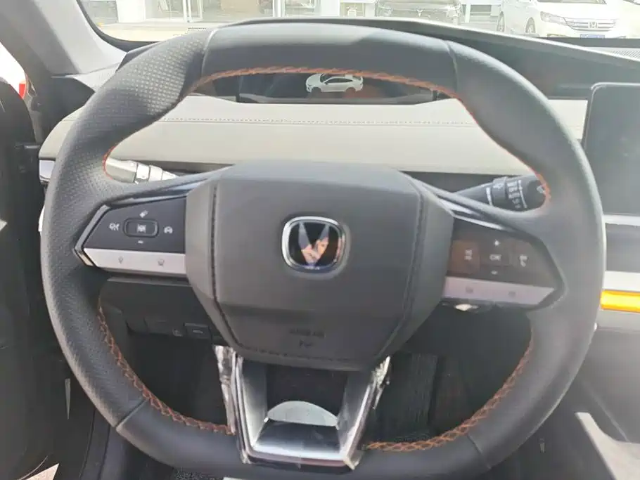 Changan UNI-V iDD — миниатюра 15