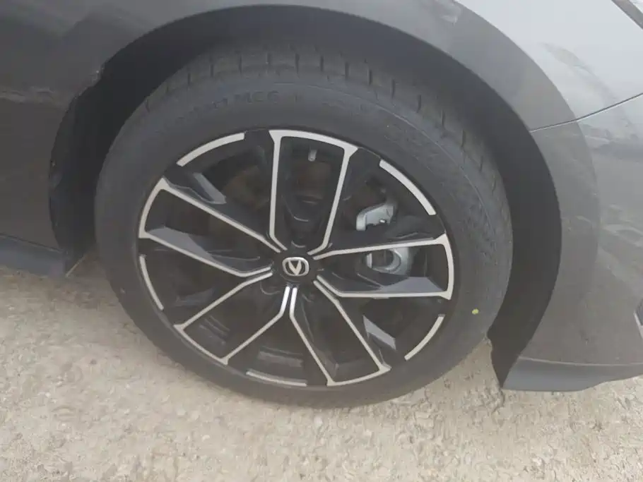 Changan UNI-V iDD — миниатюра 6