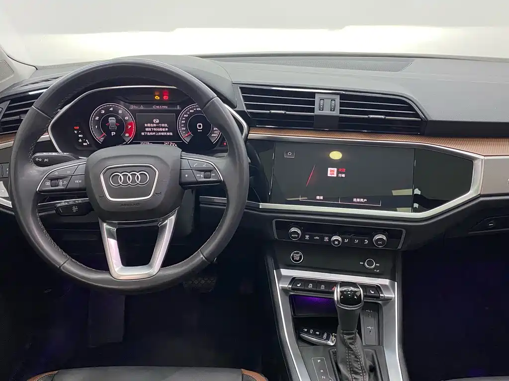 Audi Q3 — миниатюра 10