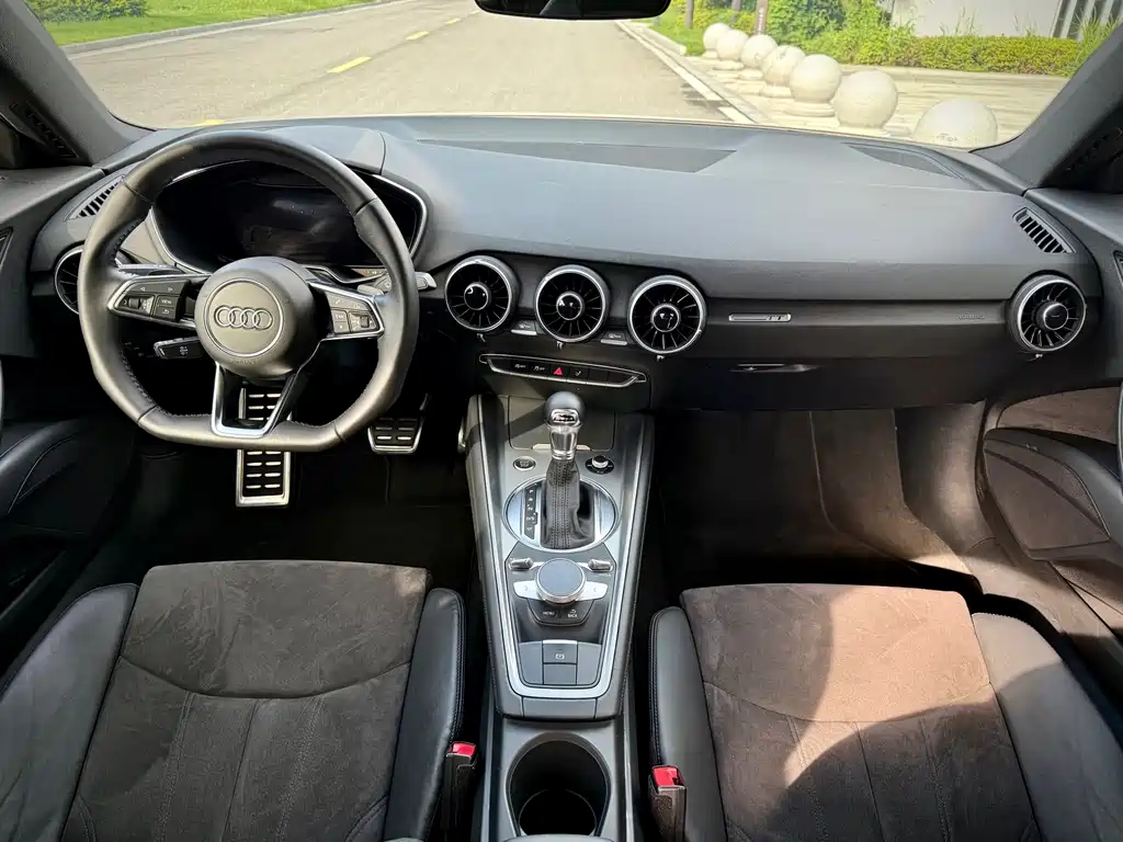 Audi TT — миниатюра 14