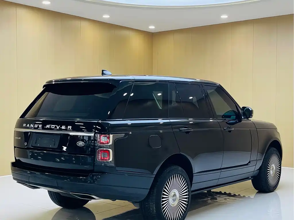Land Rover Range Rover — миниатюра 9